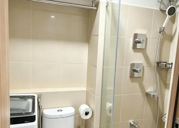 Apartment Modern Haven Staycation Near Moa - 1br At Shore3t1 -city View *