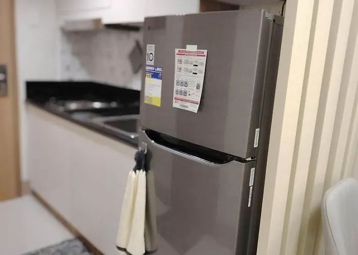 Modern Haven Staycation Near Moa - 1br At Shore3t1 -city View Apartment Manila
